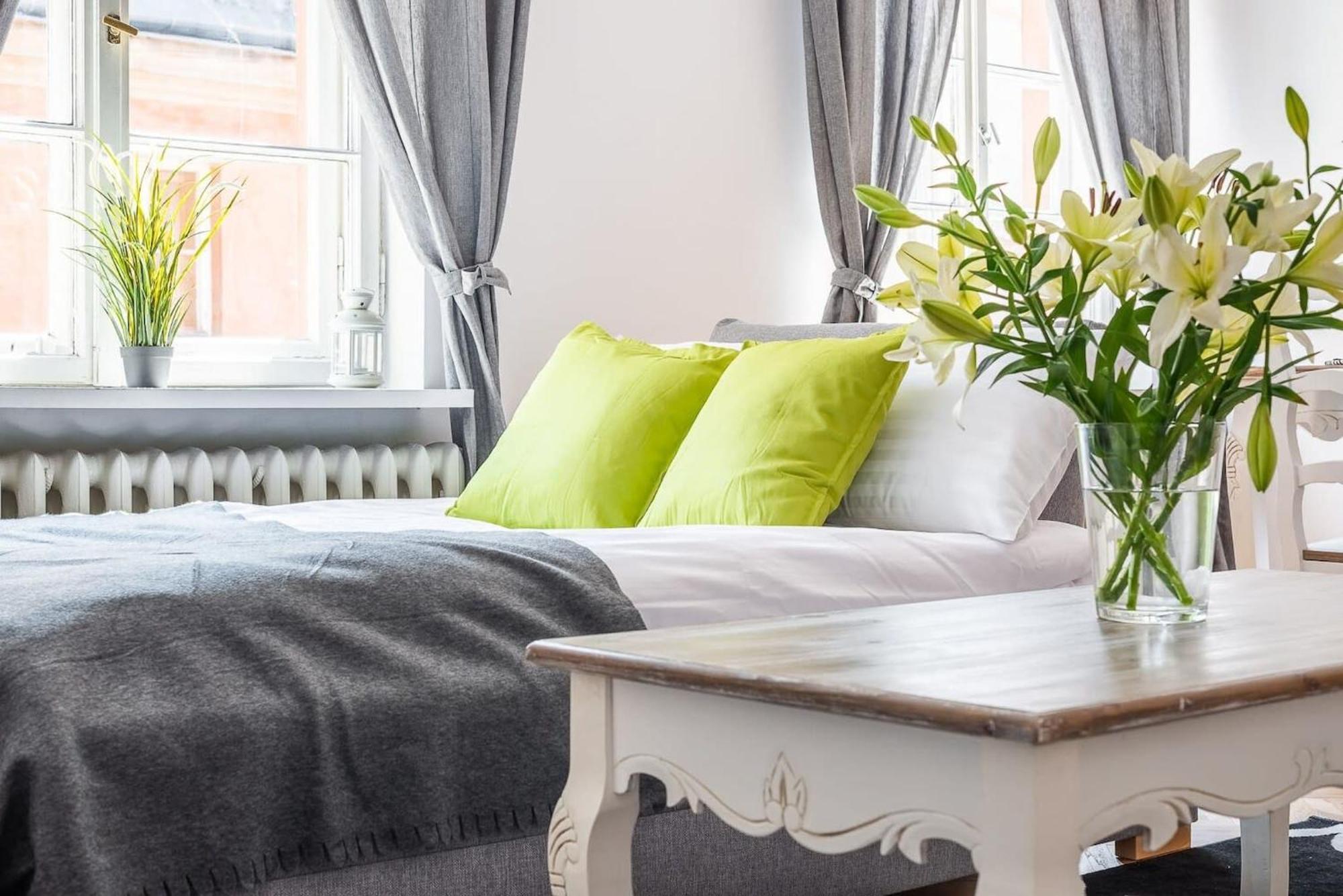 Senatorska 7 By Renters Apartment Warsaw